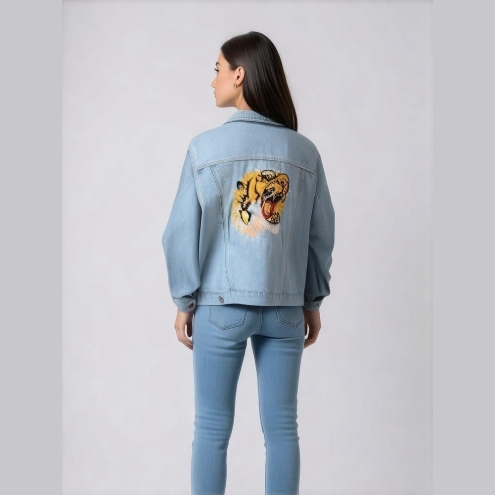FASHION NOVA Embroidered Tiger Light Wash Cotton Jean Jacket Size Large